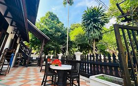 达萨风酒店 琅勃拉邦 Exterior photo